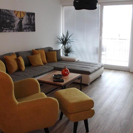 Apartment Anno Дунайска-Стреда Экстерьер фото