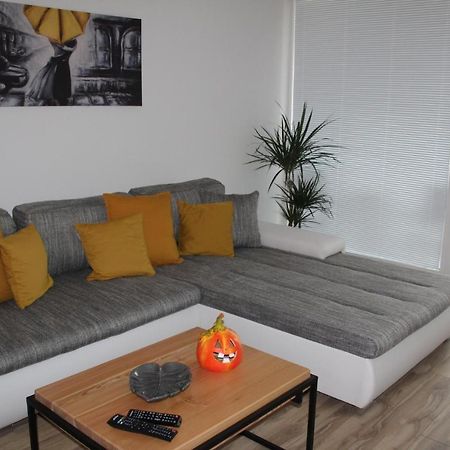 Apartment Anno Дунайска-Стреда Экстерьер фото