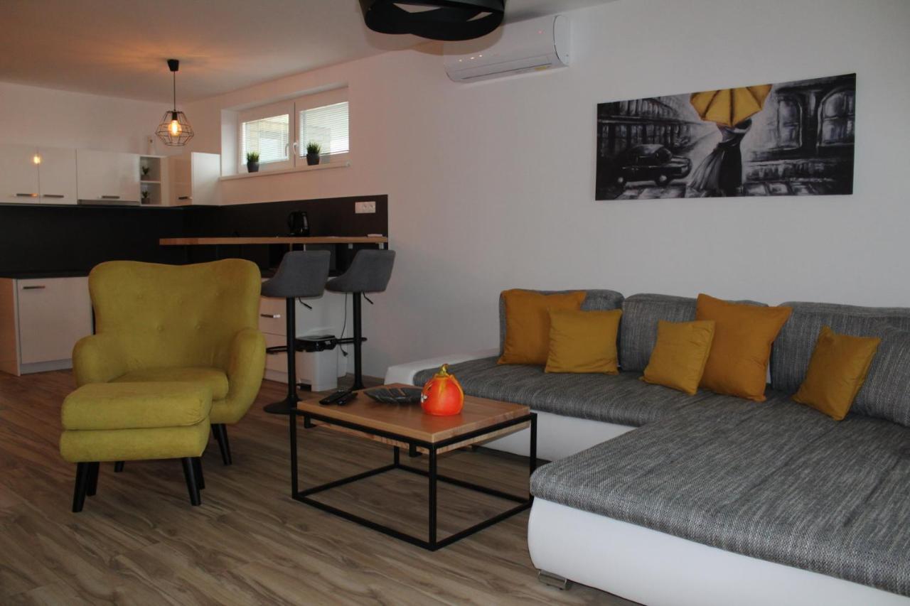 Apartment Anno Дунайска-Стреда Экстерьер фото